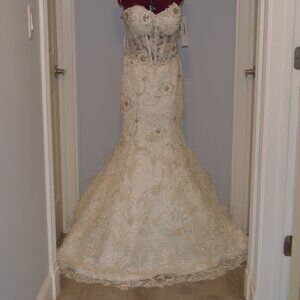 NWT Jovani 8 Ivory Mermaid Wedding Gown Embroidered Lace Feathers